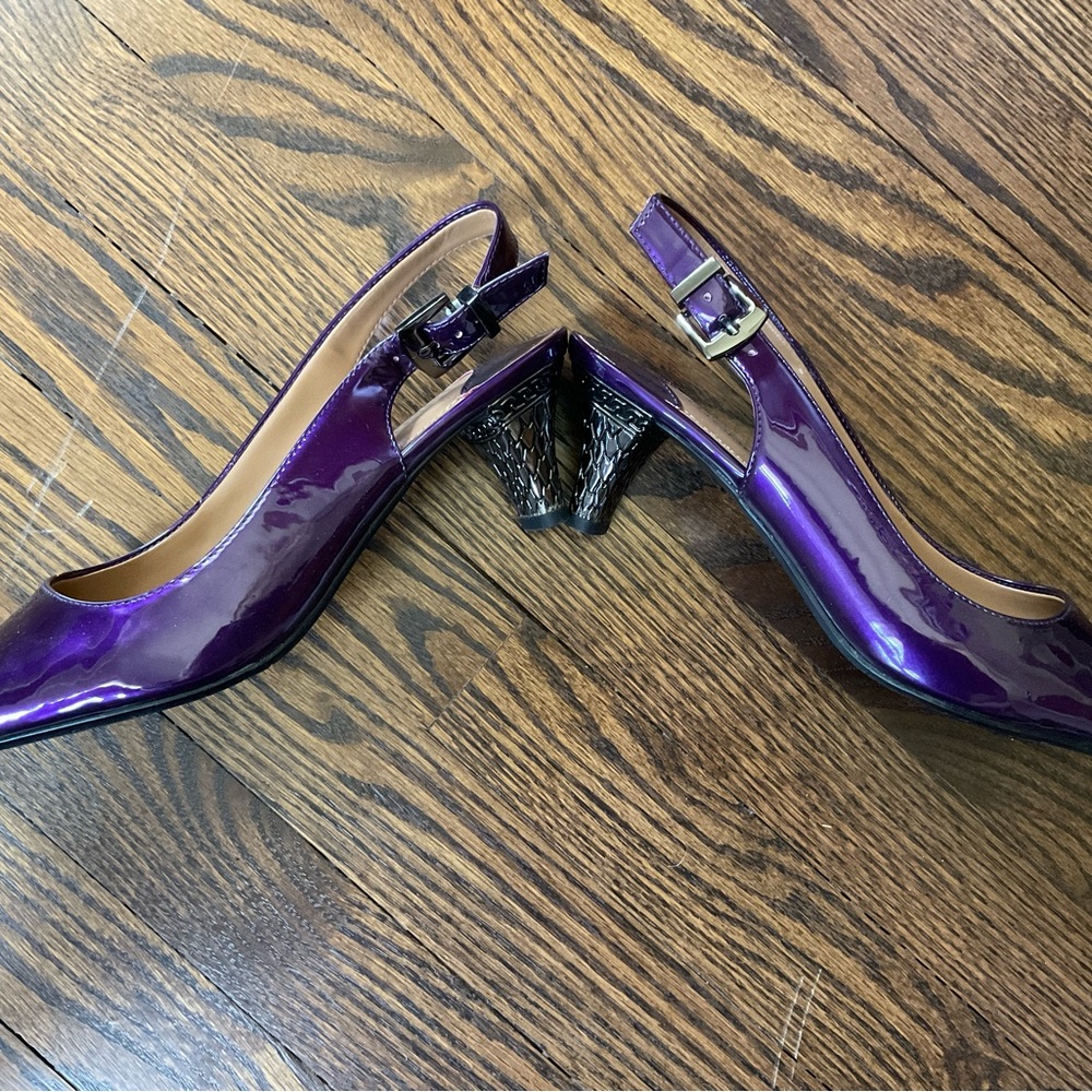 J.Renee Glossy Purple Patent Slingback Pumps - Picture 4 of 8
